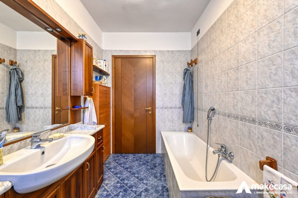 _Z624254_hdr