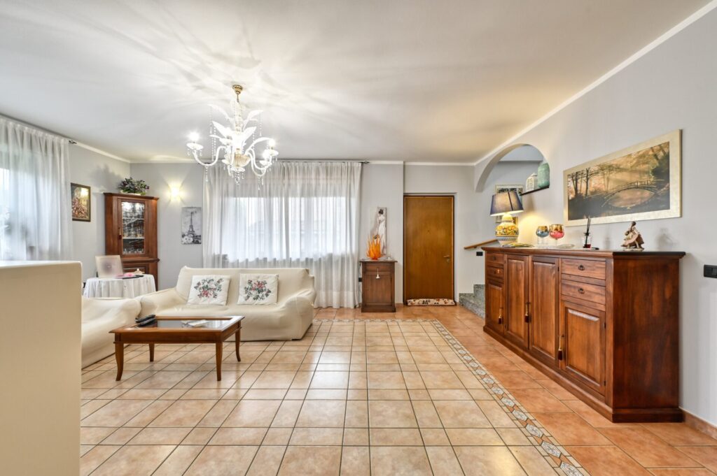 _Z626954_hdr
