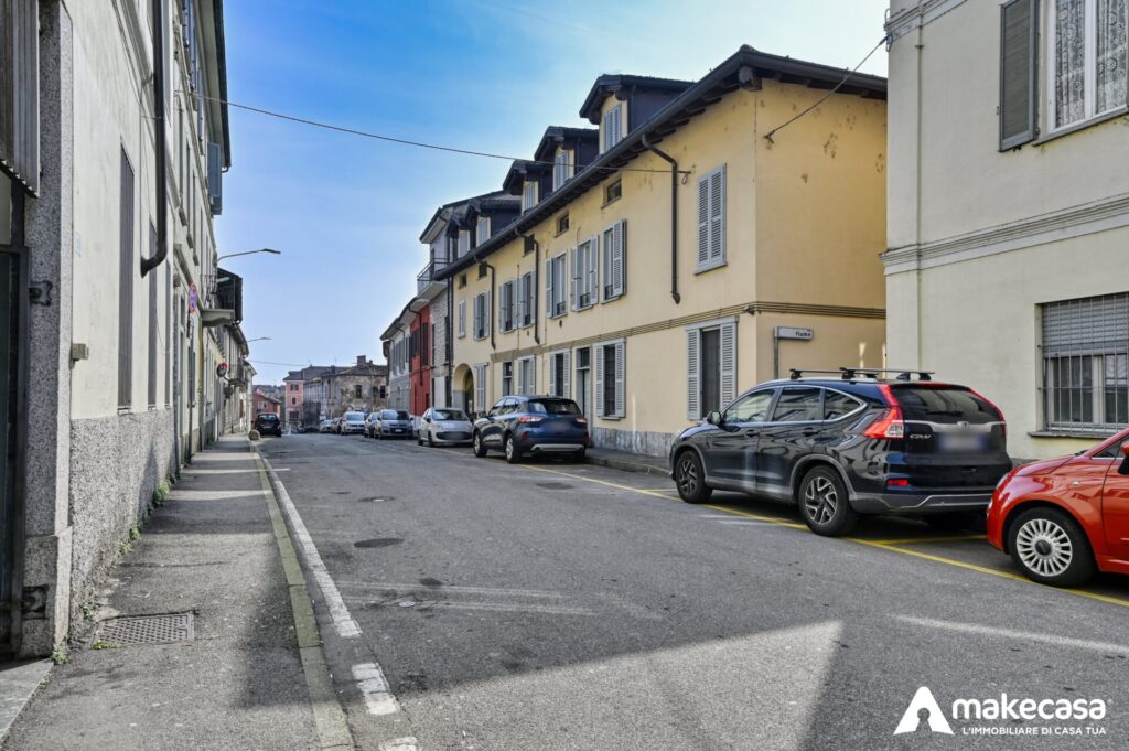 _Z627405_hdr