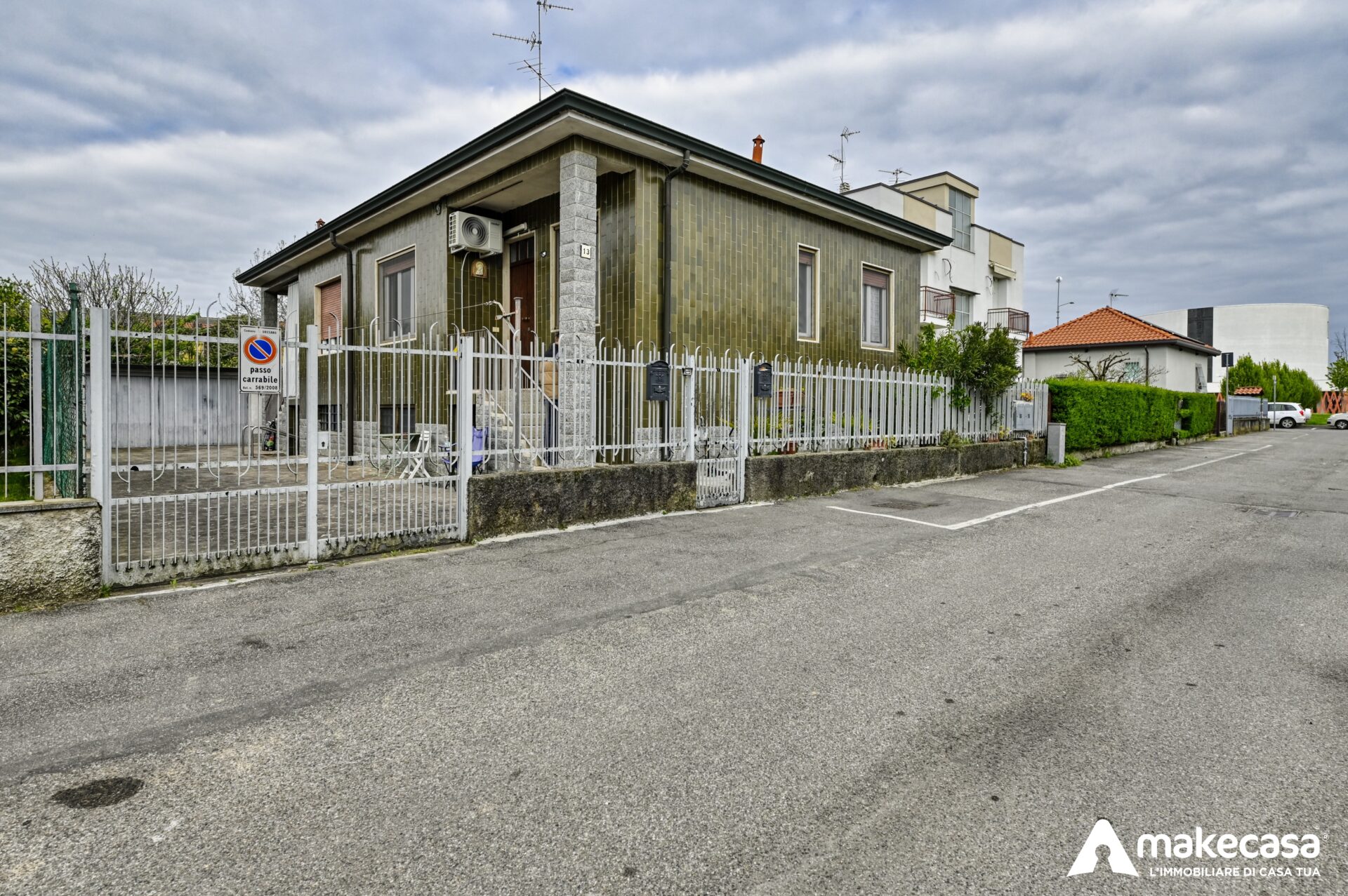 _Z622053_hdr