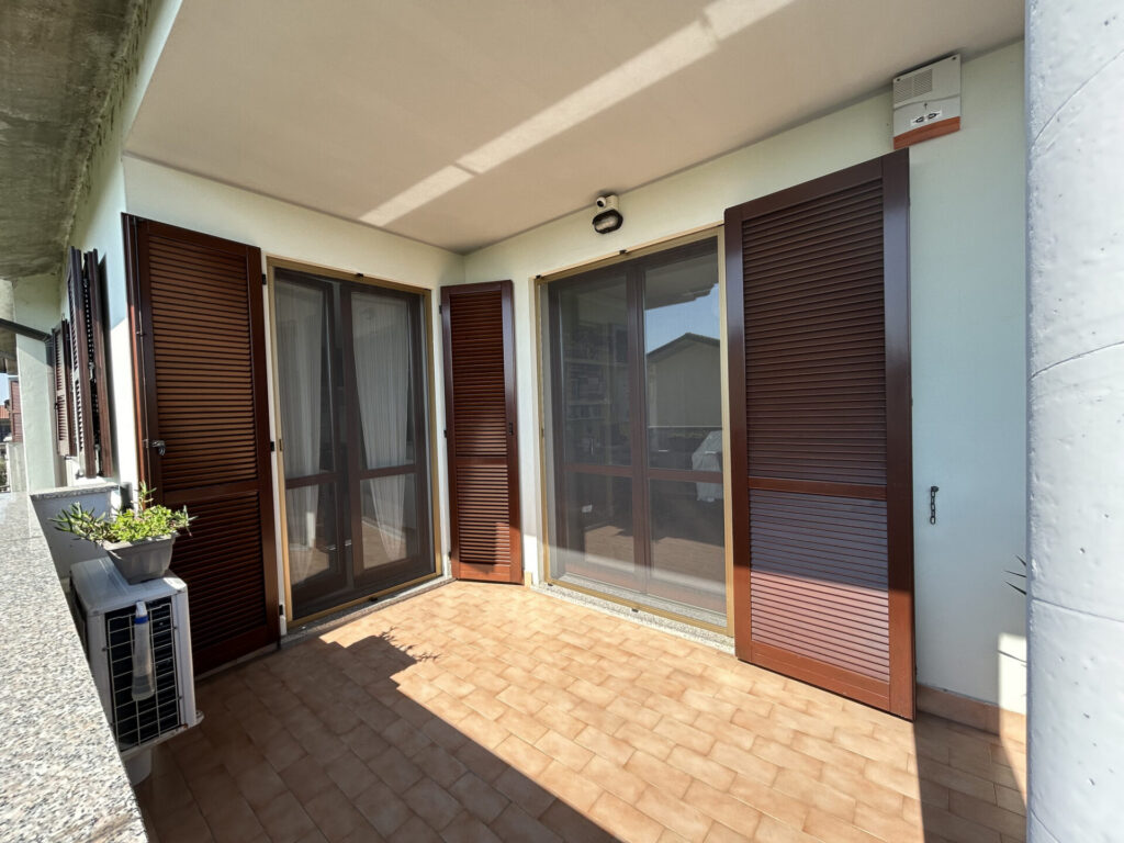 10.balcone-b