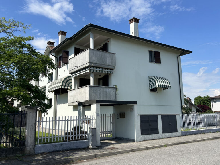 11.esterno