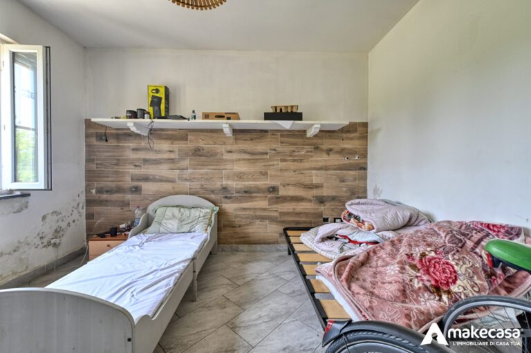 _Z628767_hdr_genErase