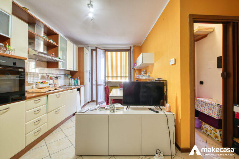 7B2B8238_hdr