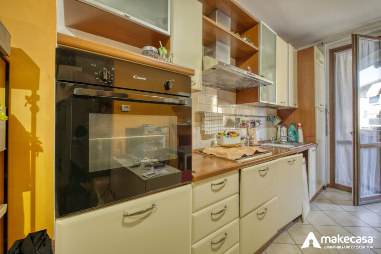 7B2B8245_hdr_genErase