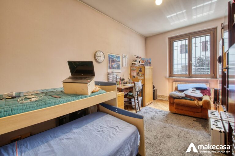 7B2B8490_hdr_genErase