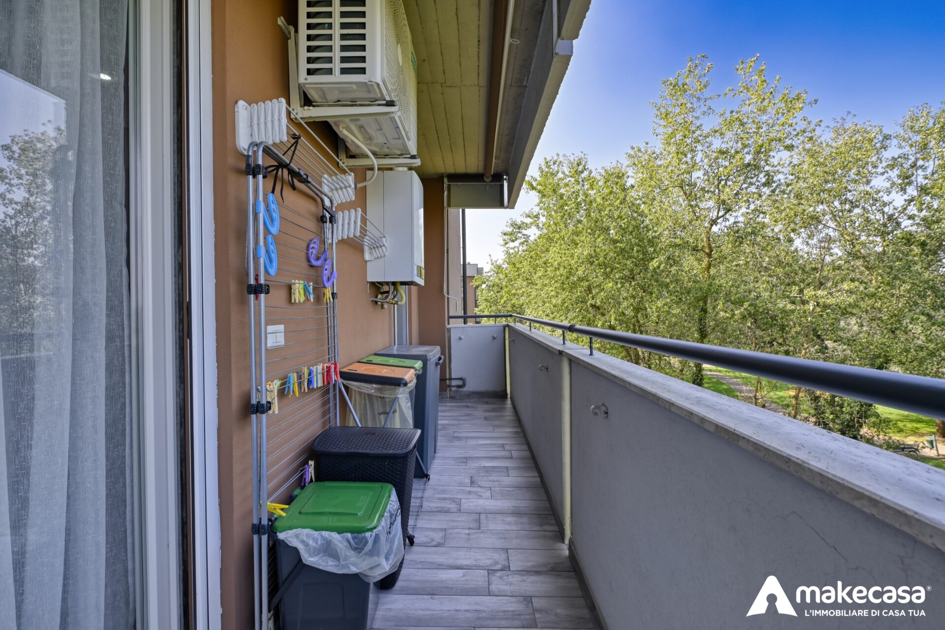 _Z625905_hdr