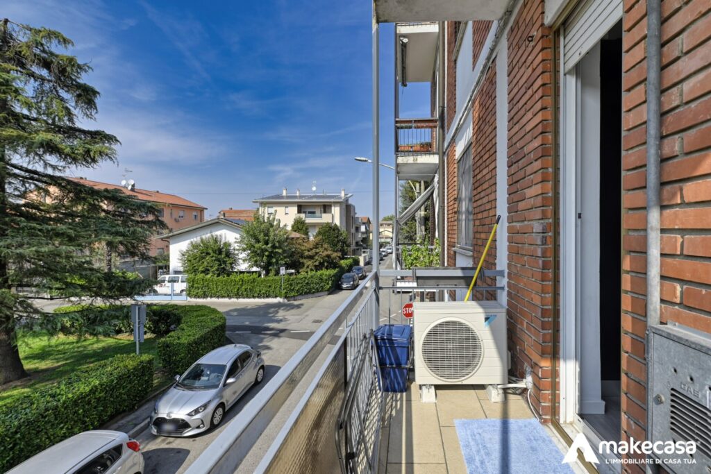 _Z626798_hdr