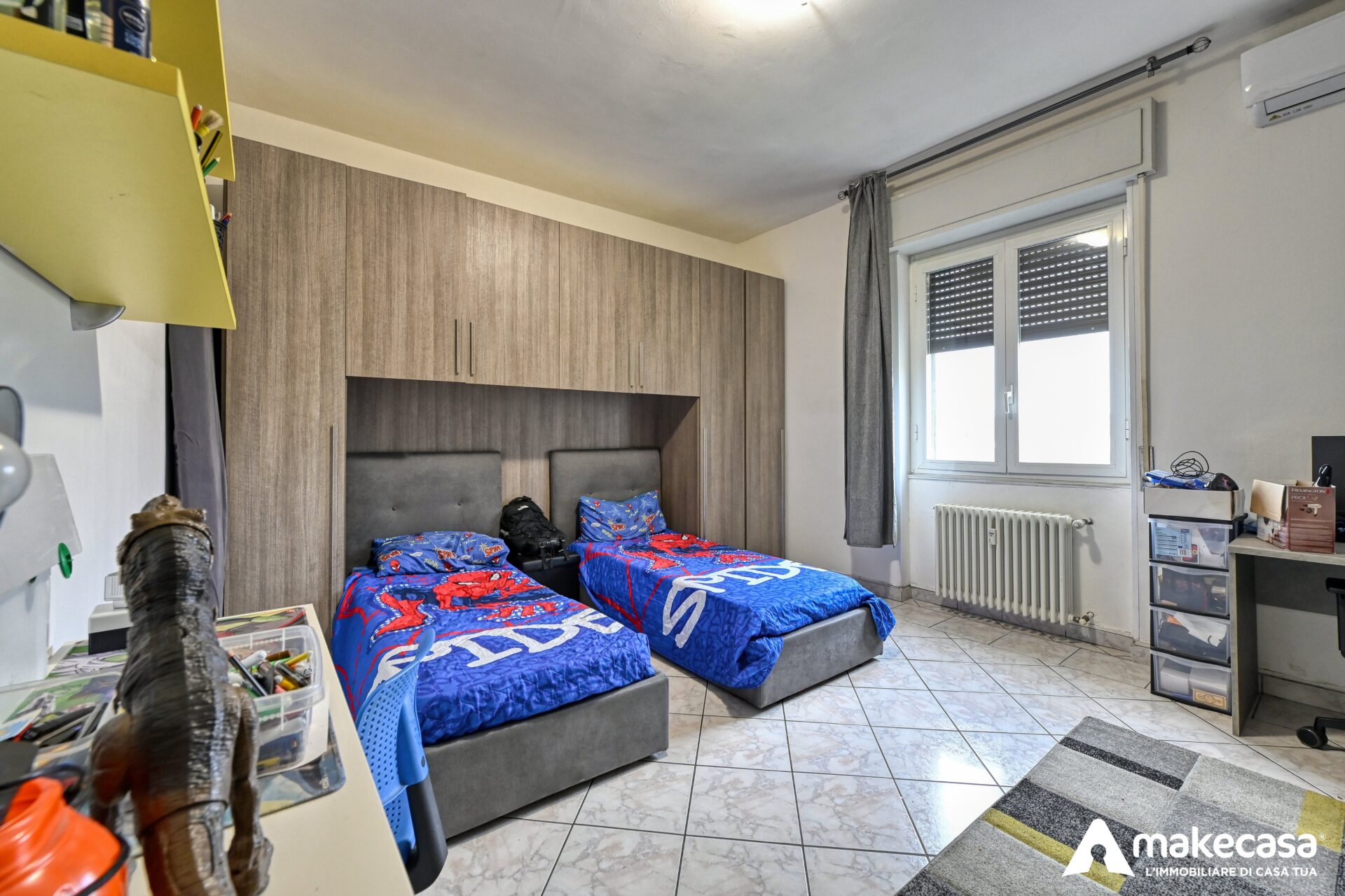 _Z629892_hdr